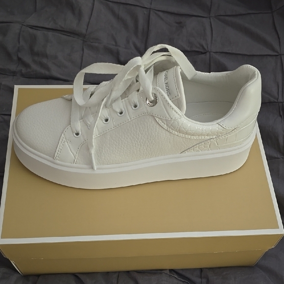 Michael Kors White Platform Sneakers - Picture 1 of 5